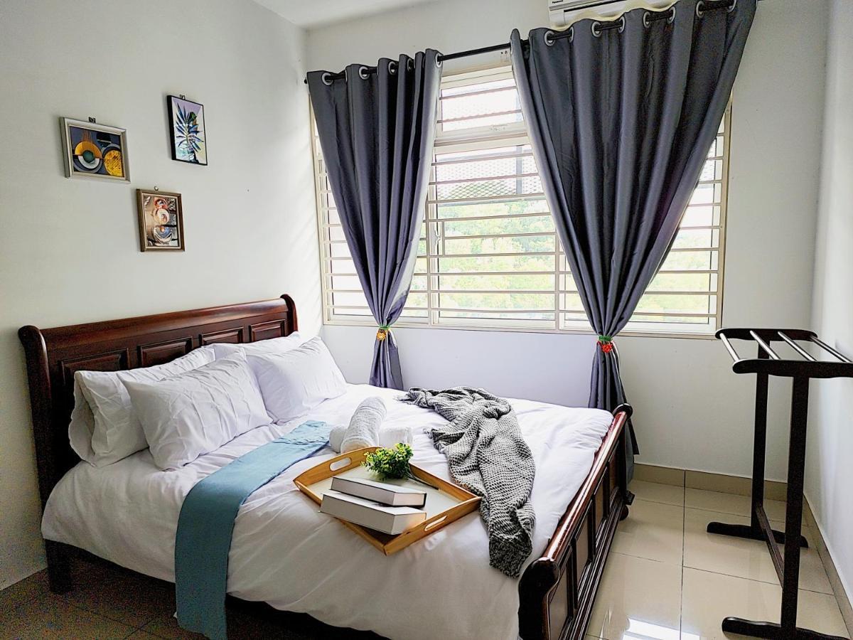 Putrajaya Dwiputra 6 Plus 1 Pax Blissful Fully Air-Con Suite Exterior photo