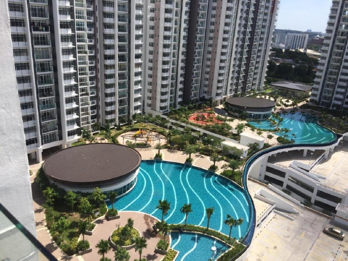 Putrajaya Dwiputra 6 Plus 1 Pax Blissful Fully Air-Con Suite Exterior photo